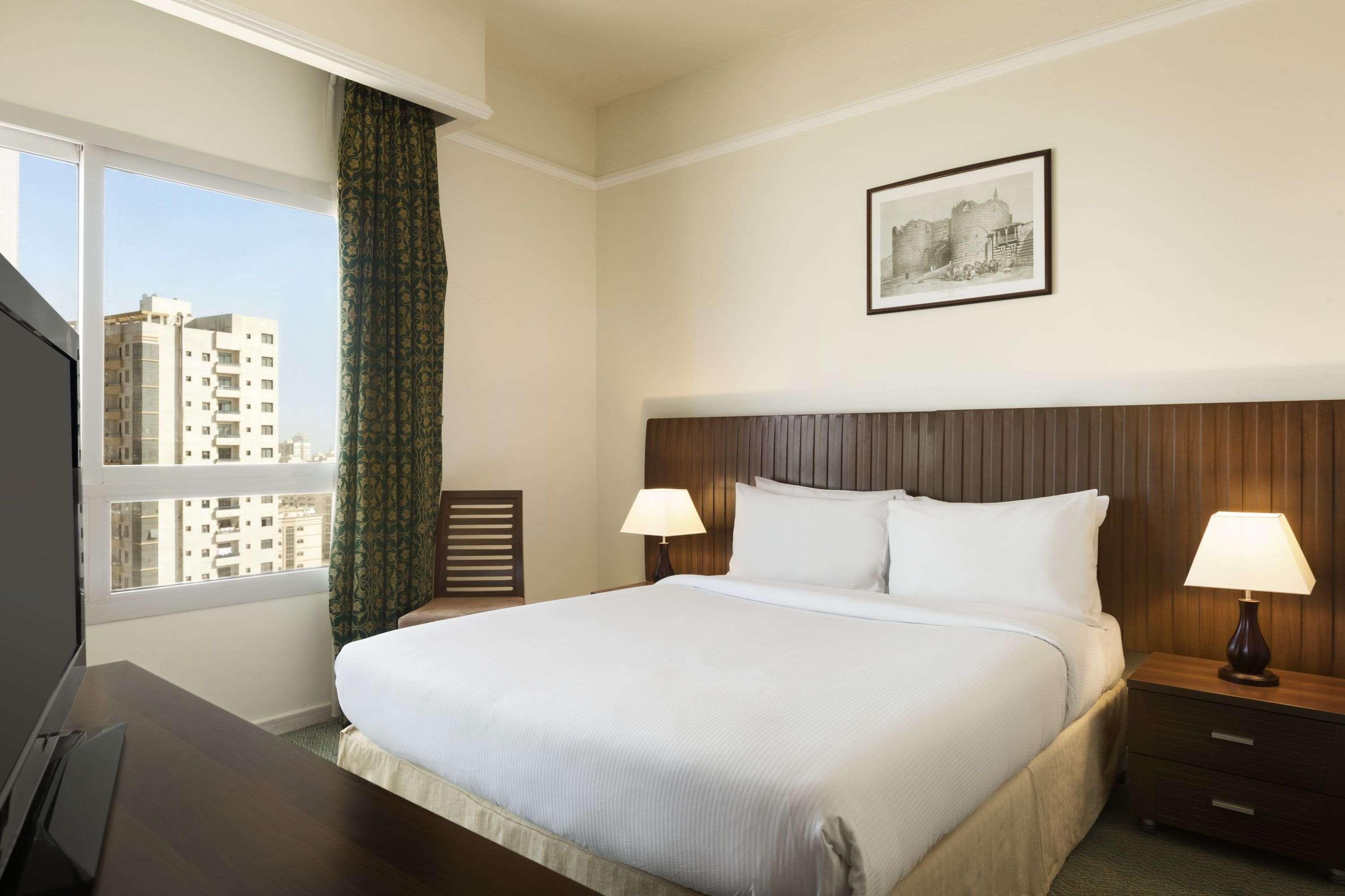 Ramada By Wyndham Beach Hotel Ajman Exterior photo