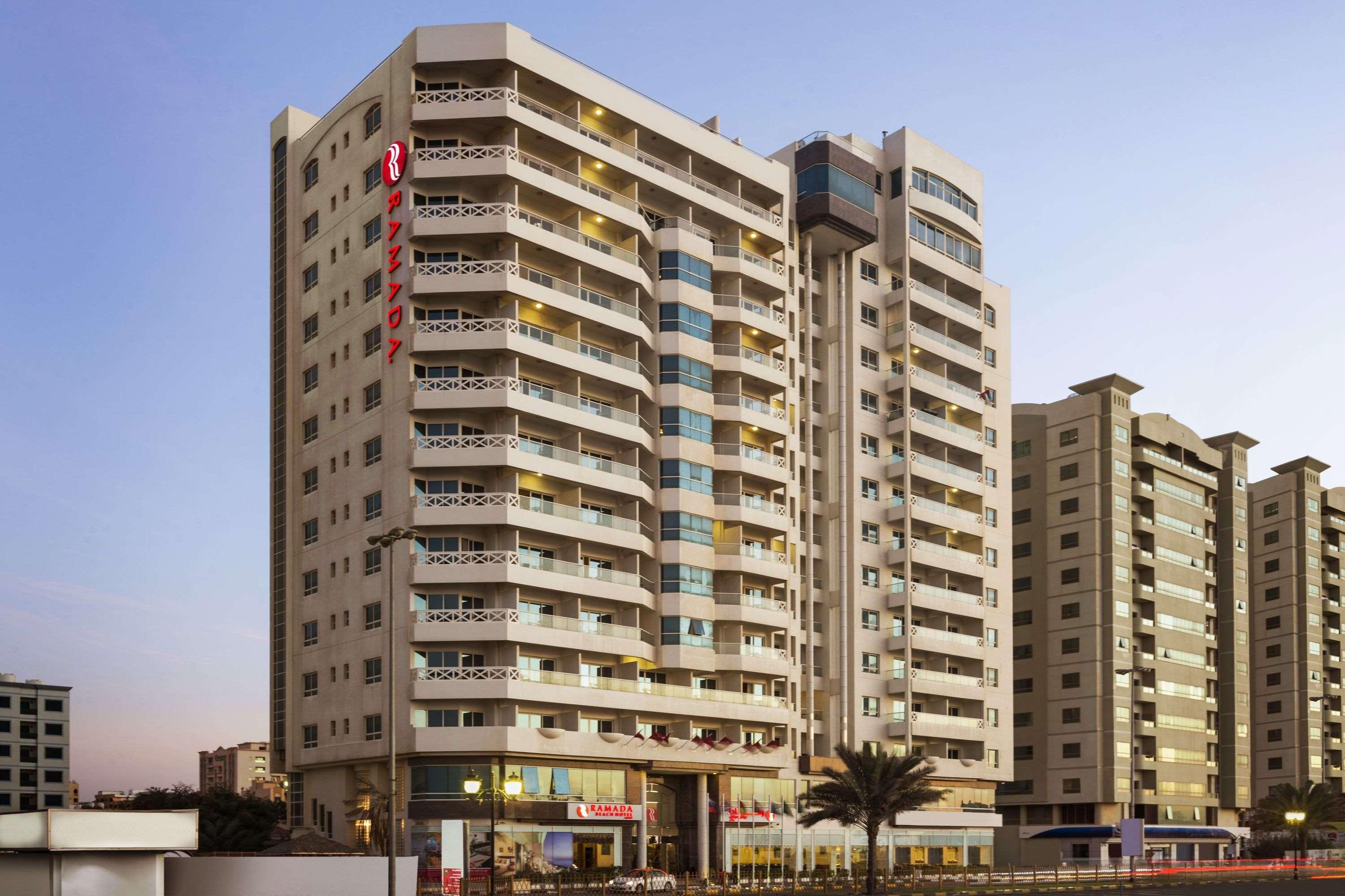 Ramada By Wyndham Beach Hotel Ajman Exterior photo