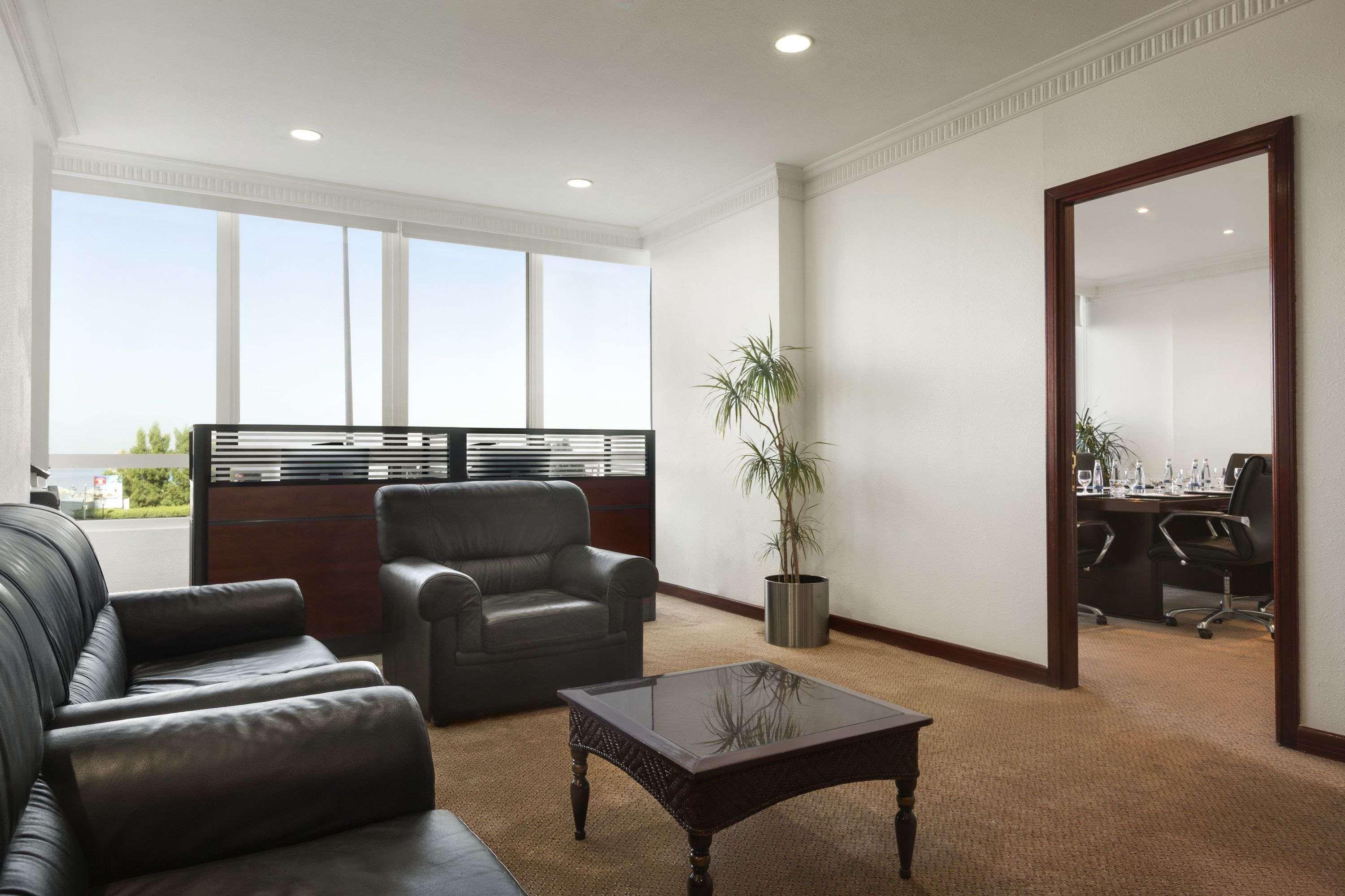 Ramada By Wyndham Beach Hotel Ajman Exterior photo